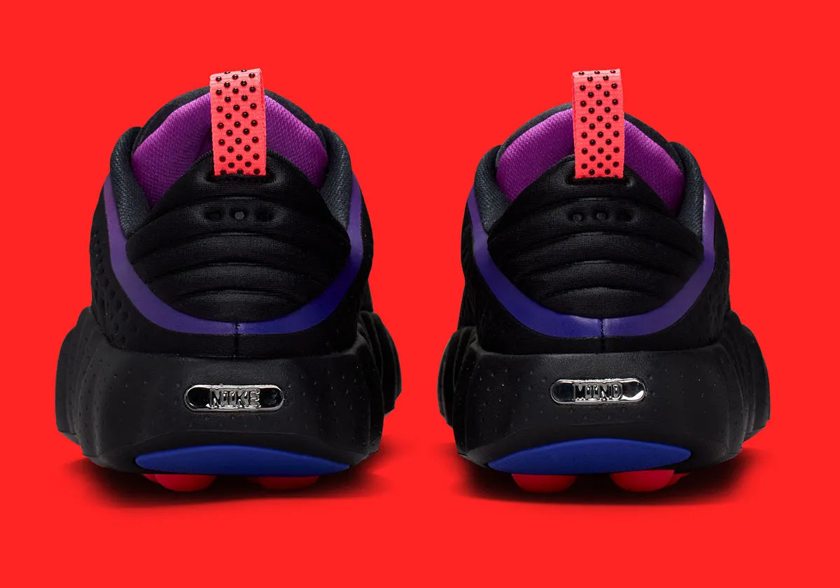 Nike Mind 002 AMP Black Indigo Burst, sneakers Nike au coloris Black et Indigo Burst avec tige légère, amorti confortable et design contemporain.