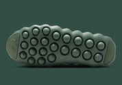 Nike Mind 002 Camo Green, sneakers Nike au coloris Camo Green avec tige légère, amorti confortable et design moderne.