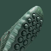 Nike Mind 002 Camo Green, sneakers Nike au coloris Camo Green avec tige légère, amorti confortable et design moderne.