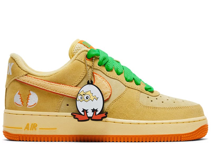 Sneakers Nike Air Force 1 Low Ducks of a Feather University of Oregon vert et jaune en cuir premium avec amorti Air iconique