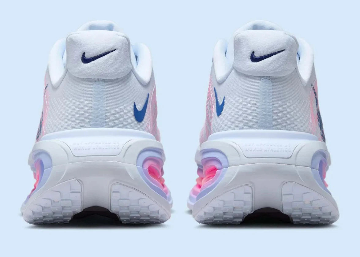 Sneakers Nike Vomero Premium femme en Blue Tint avec mesh respirant et amorti Zoom Air premium.