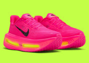 Sneakers Nike Vomero Premium femme en Hyper Pink avec mesh respirant et amorti Zoom Air premium