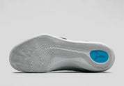 Chaussure de basket-ball montante kobe 9 elite what the multicolor, blanc, contour du swoosh vert, multicolor, semelle légère, vue du dessous