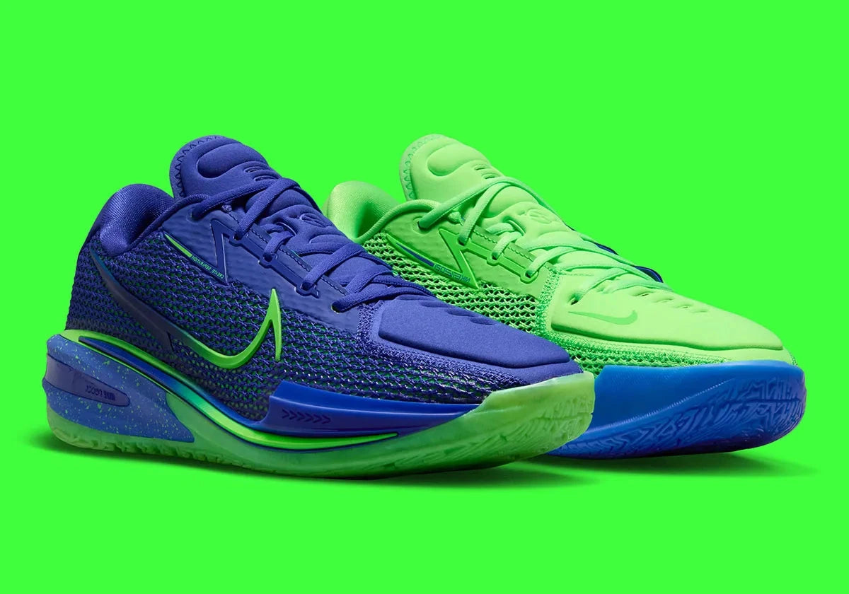 Sneaker Nike Air Zoom GT Cut Sprite bleu clair et vert électrique en mesh technique avec amorti Zoom Air et semelle performance basketball.
