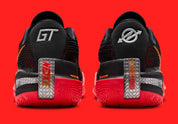 Nike Air Zoom GT Cut noire avec accents Bright Crimson, mesh technique et amorti Zoom Air performant.Vue arriére 