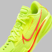 Chaussures de basketball Nike Air Zoom GT Cut EYBL Volt vert fluo en mesh technique avec double unité Zoom Air réactive