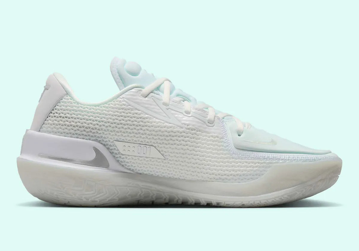 Sneaker de basketball Nike Air Zoom GT Cut White Chrome en mesh technique avec unité Zoom Air Strobel et amorti React.