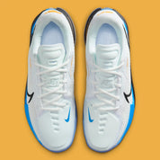 Chaussures de basketball Nike Air Zoom GT Cut blanches et bleues Photo Blue en mesh technique avec double unité Zoom Air réactive