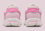 chaussure running nike, vomero 5, rose, clair, confortable, vue de talon