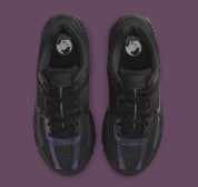 Sneakers Nike Zoom Vomero 5 SE femme Black Iridescent avec mesh respirant, détails irisés et amorti Zoom Air premium