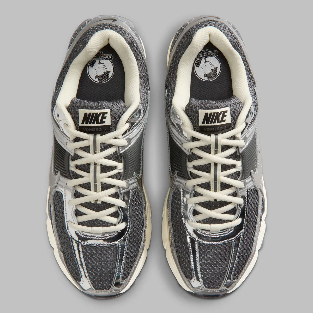 Sneakers Nike Zoom Vomero 5 Iron Grey et Chrome avec mesh respirant et amorti Zoom Air premium