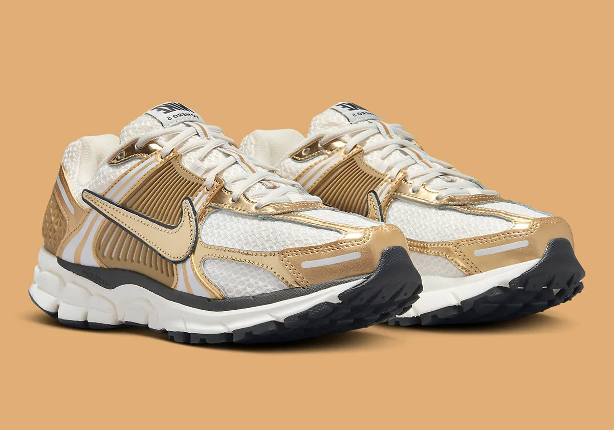 Nike Zoom Vomero 5 Metallic Gold – sneaker or métallisé en mesh et cuir avec amorti Zoom Air visible