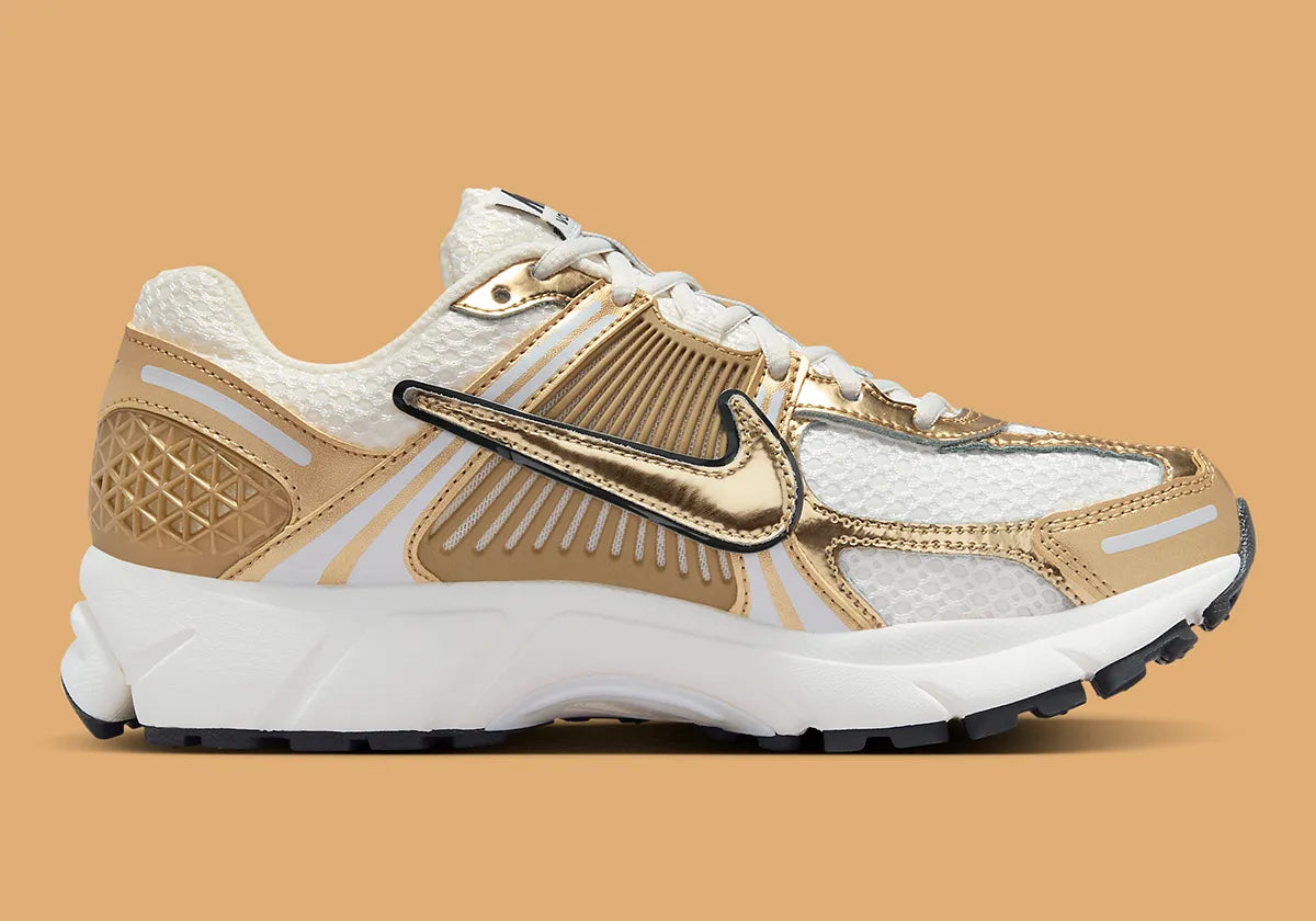Nike Zoom Vomero 5 Metallic Gold – sneaker or métallisé en mesh et cuir avec amorti Zoom Air visible
