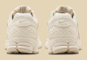Nike Zoom Vomero 5 Sail Light Orewood Brown