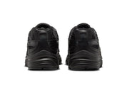 Nike Initiator Black Dark Smoke Grey noire et gris fumé avec empeigne respirante, renforts de maintien et semelle intermédiaire en mousse vue de derrière. 