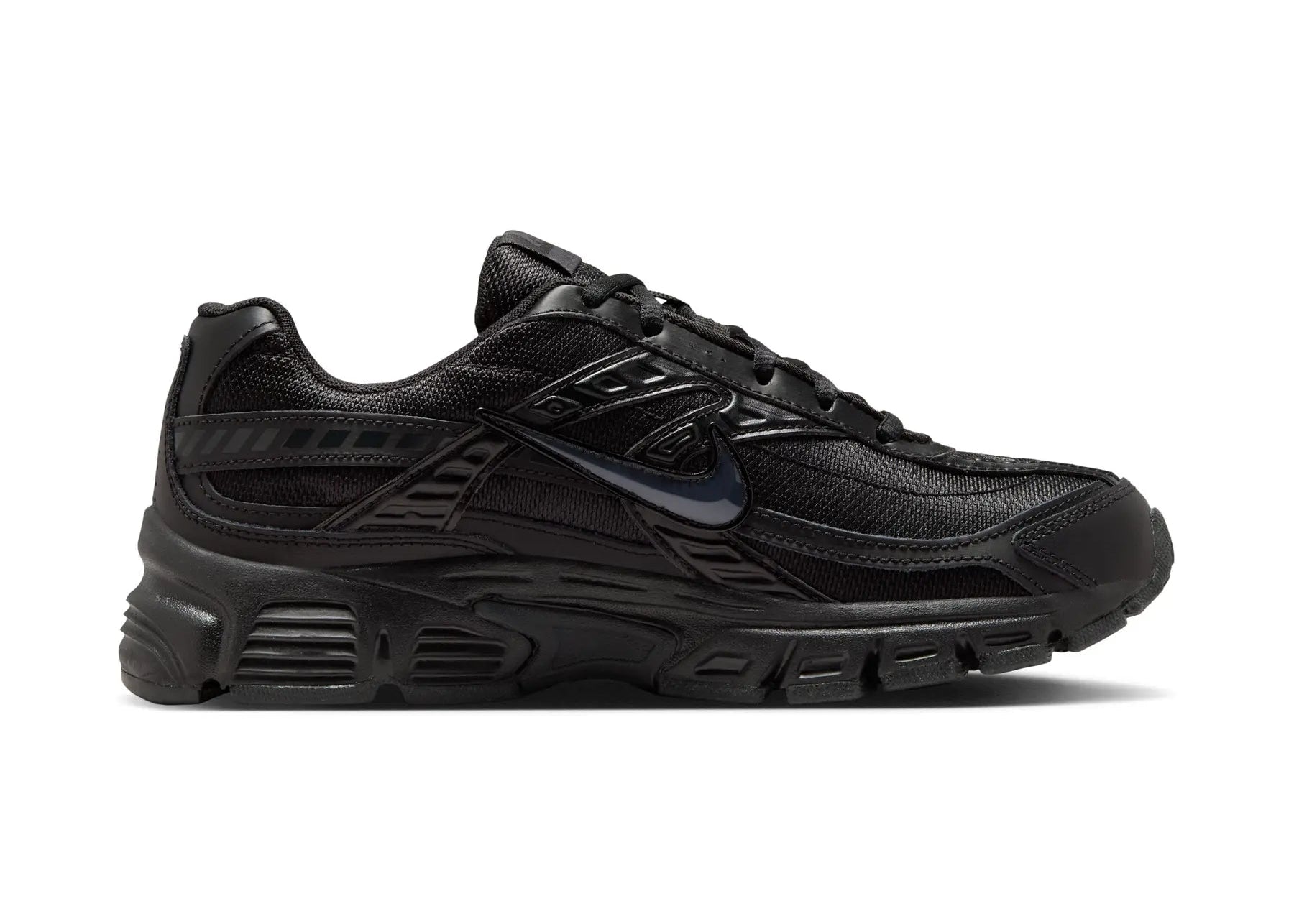 Nike Initiator Black Dark Smoke Grey noire et gris fumé avec empeigne respirante, renforts de maintien et semelle intermédiaire en mousse vue de profil intérieur. 