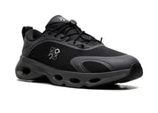 Sneakers On Running Cloudsolo LOEWE Black en matériaux techniques premium avec semelle CloudTec® et finitions luxe minimalistes vue de 3/4 face sur une seule chaussure. 