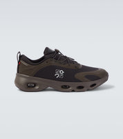 Sneakers On Running Cloudsolo LOEWE Dark Brown Black en matériaux techniques premium avec semelle CloudTec® et finitions luxe contemporaines vue de profil