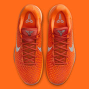 chaussure de basket-ball kobe 6 protro total orange , chausssure très légère , vu de haut