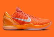  chaussure de basket-ball kobe 6 protro total orange , chausssure très légère , vu de profil