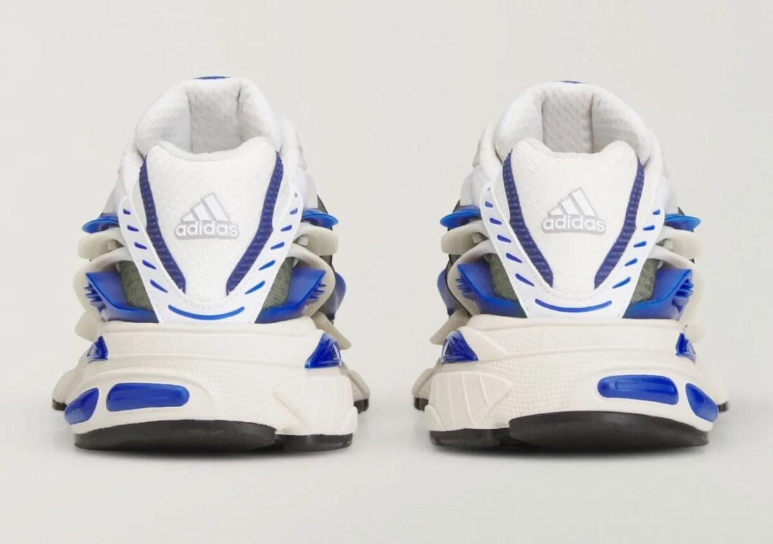 Sneakers adidas Adistar Jellyfish Pharrell Williams Royal Blue en matériaux techniques premium avec design sculptural futuriste et semelle amortissante vue de derrière. 