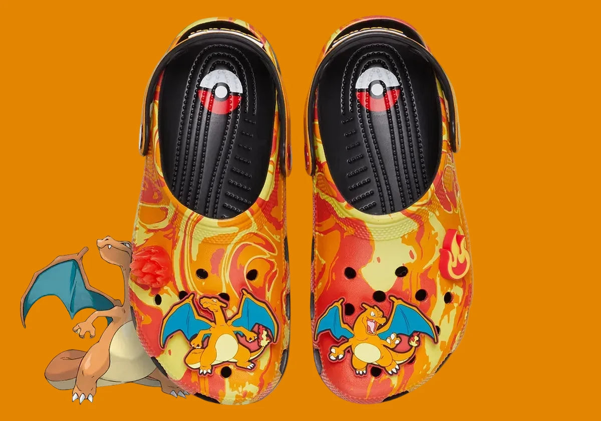 Crocs Classic Clog Pokémon Charizard inspirées de Dracaufeu, avec design exclusif, bride pivotante et semelle légère en résine Croslite™.