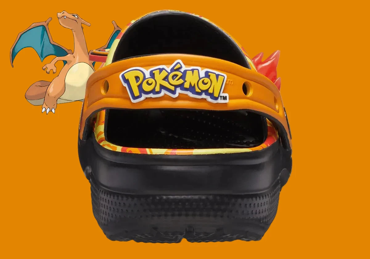 Crocs Classic Clog Pokémon Charizard inspirées de Dracaufeu, avec design exclusif, bride pivotante et semelle légère en résine Croslite™.
