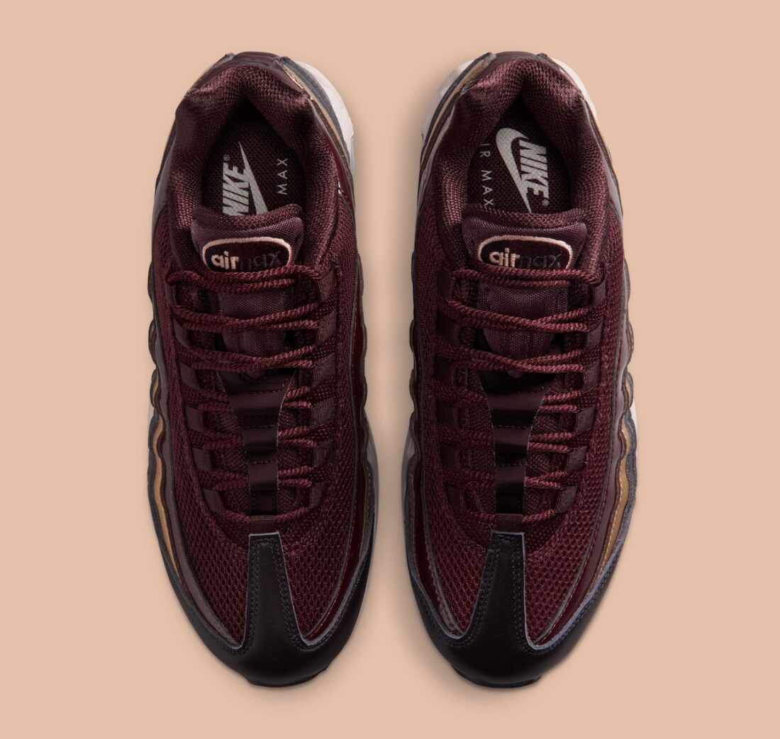 Sneakers Nike Air Max 95 SE Big Bubble Burgundy Crush bordeaux en matières premium avec amorti Air Max visible et design iconique. Vue du dessus 
