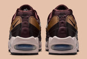 Sneakers Nike Air Max 95 SE Big Bubble Burgundy Crush bordeaux en matières premium avec amorti Air Max visible et design iconique. Vue de derrière

