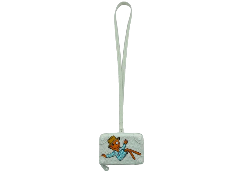 Louis Vuitton Soft Trunk Necklace, mini pochette Louis Vuitton rectangulaire inspirée du Soft Trunk et portée autour du cou comme un collier.