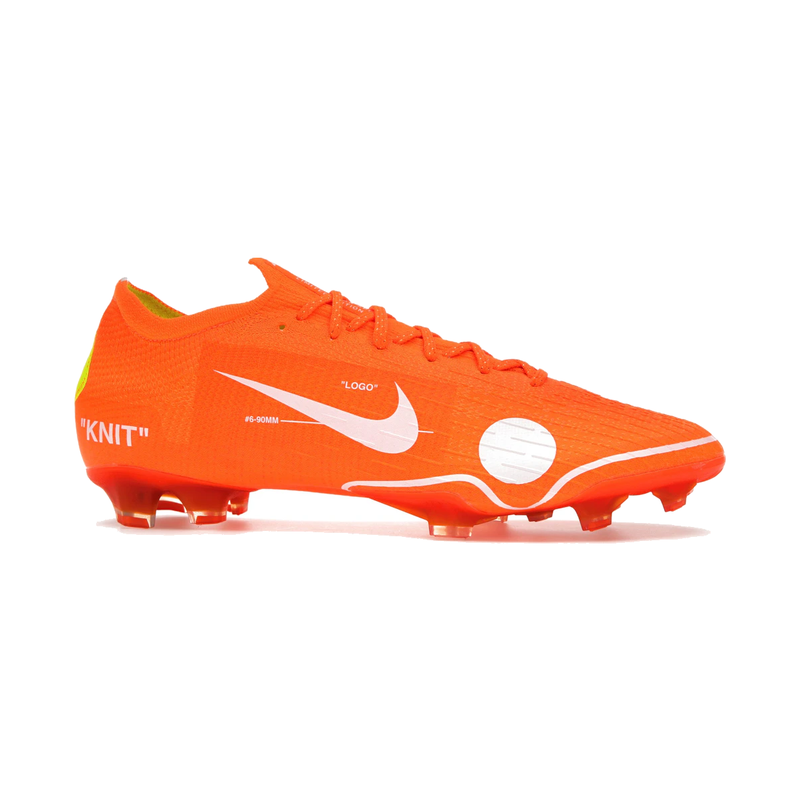 Nike Mercurial Vapor 360 Off-White avec tige en Flyknit 360, détails graphiques emblématiques d'Off-White, plaque Vapor 360 et semelle FG pour terrains en gazon naturel.