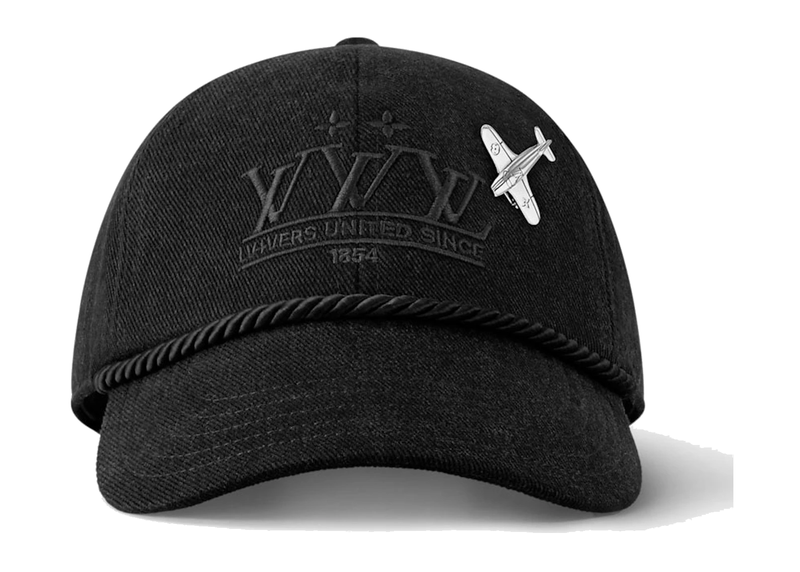 Louis Vuitton LV Plane Cap Black, casquette de luxe Louis Vuitton noire avec visière préformée, coupe ajustable et finitions haut de gamme.