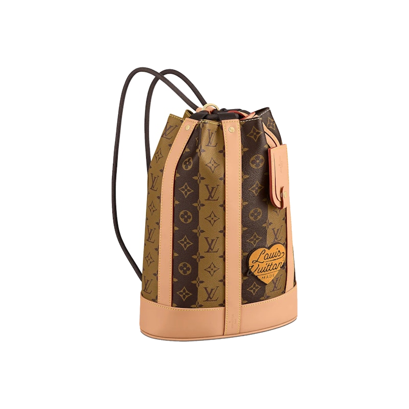 Louis Vuitton x Nigo Randonnée Messenger Monogram Stripes Brown, sac messenger Louis Vuitton marron en Monogram avec détails Stripes et bandoulière, issu de la collaboration Nigo.