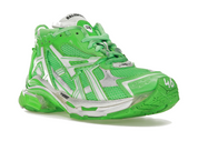 Découvrez la Balenciaga Runner Fluo Green, une sneaker premium inspirée du running vintage, avec un design déstructuré et un coloris vert fluorescent audacieux.