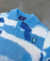 Pull Domrich Mohair Bleu – pull en laine mohair bleu intense, coupe oversize moderne et texture douce, vu de face