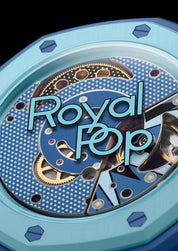 Swatch x Audemars Piguet Royal Pop Savonnette Lan Ba SSX03L100N, montre de poche mécanique bleue en Bioceramic avec cadran Tapisserie et lunette octogonale.
