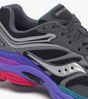 Saucony ProGrid Omni 9 Galaxy argentée iridescente avec détails bleu/violet et amorti ProGrid.