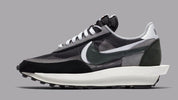 sacai x Nike LDWaffle Black – sneaker collaboration en mesh noir, cuir et suède avec double Swoosh et semelle empilée, vue de face intérieur  