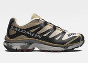 Salomon XT-4 OG Black Desert Tan L49217100 en noir avec détails beige Desert Tan et Vanilla Ice, semelle technique et châssis Agile Chassis™.