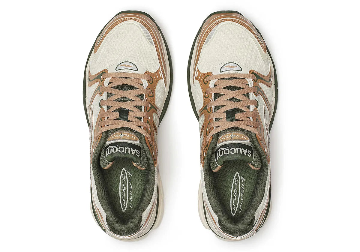 Sneakers Saucony ProGrid Triumph 4 Saucony & Friends Seanella Abraham en mesh respirant, avec empiècements synthétiques premium, palette pastel artistique et amorti ProGrid performant.