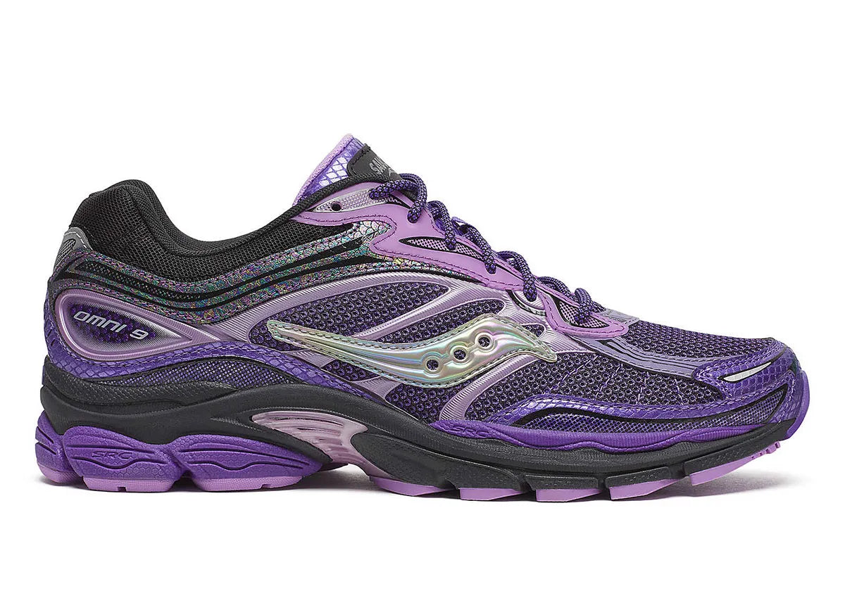 saucony progrid 9 violet et noir confortable vue de coté extérieur 