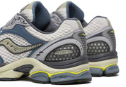 Saucony ProGrid Triumph 4 Ice Orion Blue en mesh blanc avec superpositions bleu glacé et amorti ProGrid