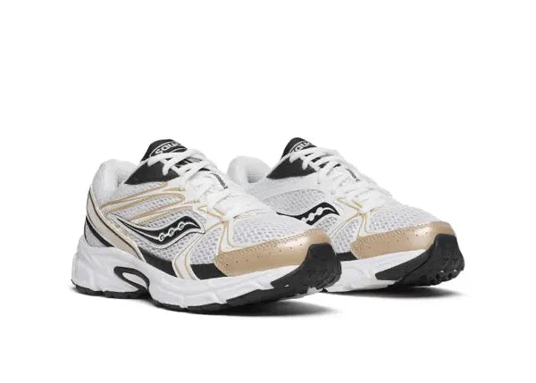 Saucony Ride Millennium blanche avec détails dorés et noirs, mesh respirant et semelle amortie GRID.Vue de profil
