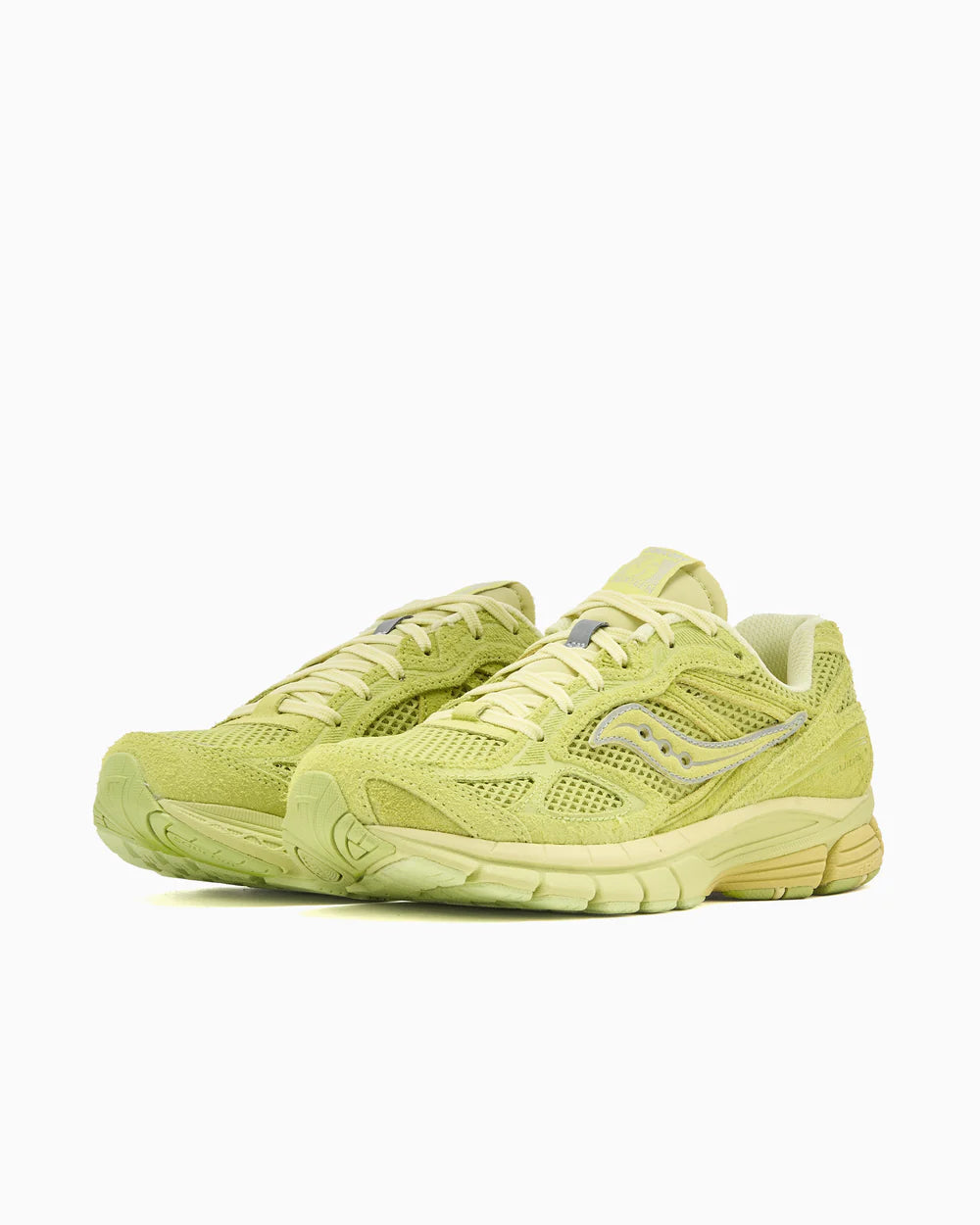 Sneaker Saucony ProGrid Guide 7 3sixteen Lime en mesh et suède premium vert avec amorti ProGrid et détails rétro-running raffinés.
