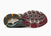 Saucony ProGrid Omni 9 x Sneaker Politics Sportsman’s Paradise, sneaker collaborative au design running rétro et aux tonalités naturelles inspirées de la Louisiane vue du dessous. 