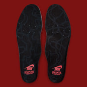 Nike Air Max 1 ’87 Stranger Things Steve Harrington en mesh blanc, suede gris et détails graphiques colorés inspirés de l’artiste. Vue semelle intérieur 