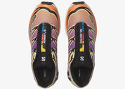 Salomon XT-6 Black Almond Dragon Fire avec tige en mesh noir, renforts synthétiques, détails Almond et Dragon Fire, technologies Quicklace, SensiFit, EnergyCell et semelle Contagrip.