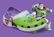 Crocs Classic Clog Toy Story Buzz Lightyear inspirées de Buzz Lightyear de Disney Pixar Toy Story, avec design exclusif, bride pivotante et semelle légère en résine Croslite™.