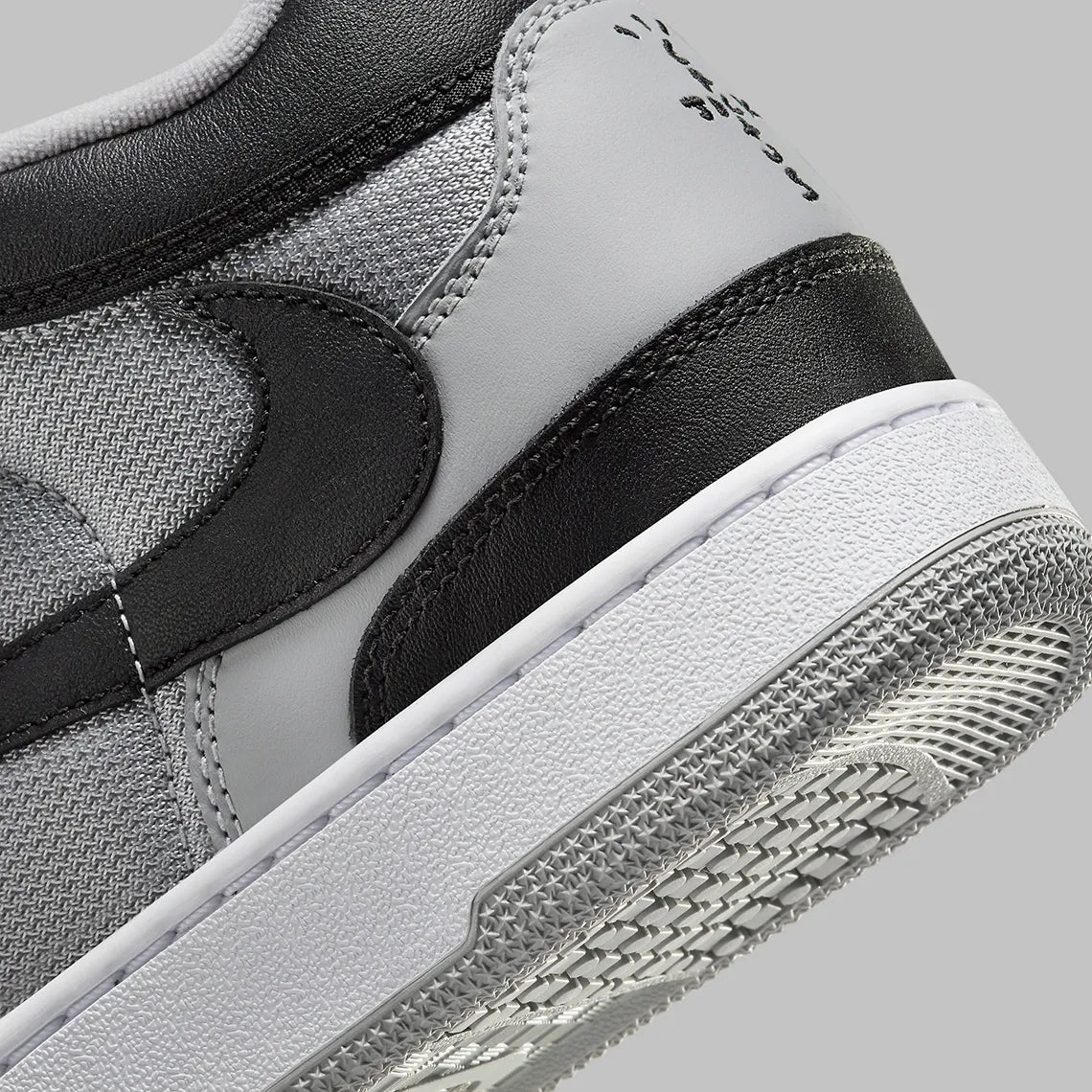 Nike mac attack travis