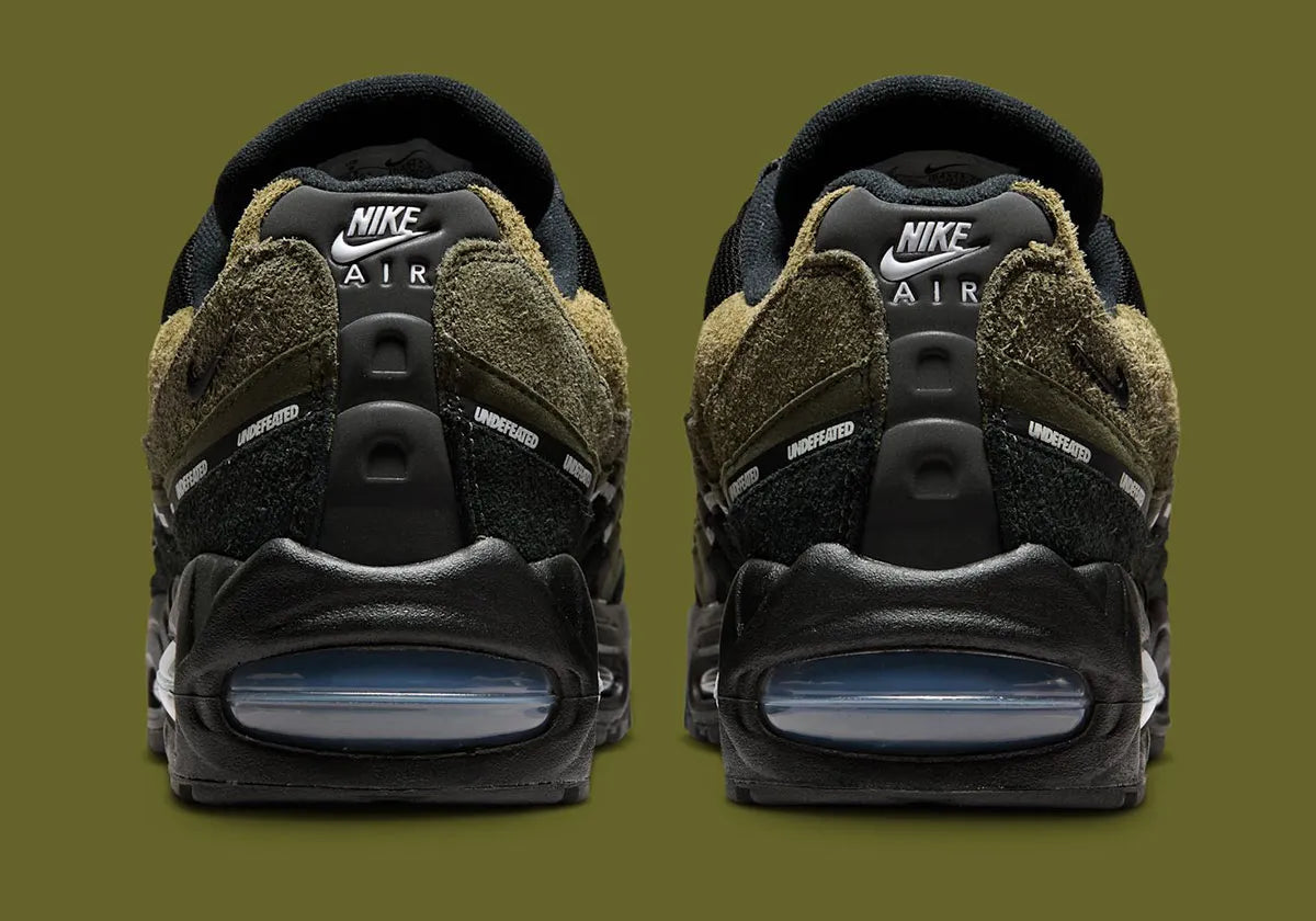 Sneakers Nike Air Max 95 SP Undefeated Geo La Brea Medium Olive avec mesh respirant, suède premium et amorti Air Max visible premium.Vue arrière 